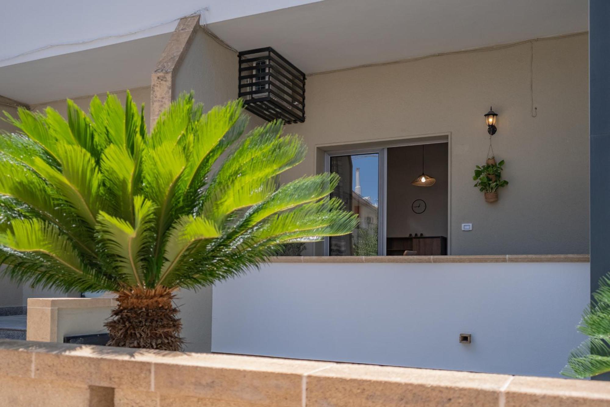 Casa Noma Nel Cuore Del Salento Акварика-дель-Капо Экстерьер фото